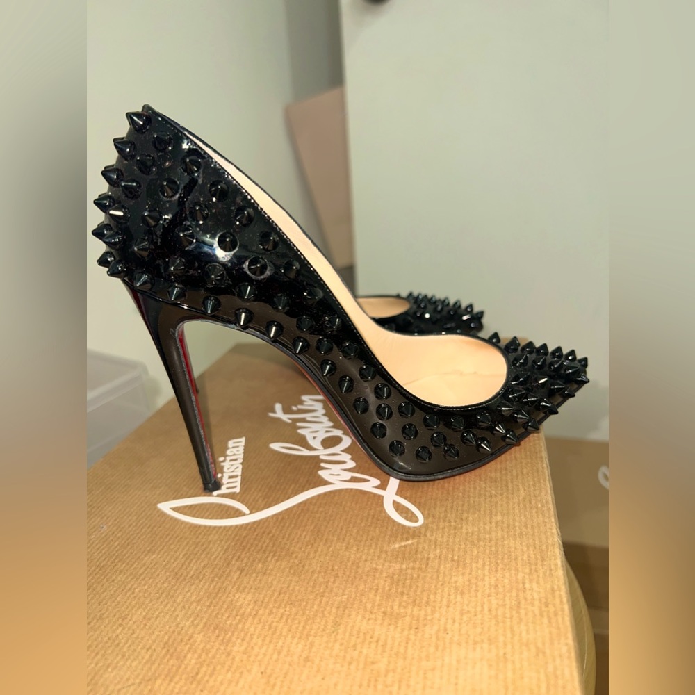 Louboutin Heels FOLLIES SPIKES 100 PATENT